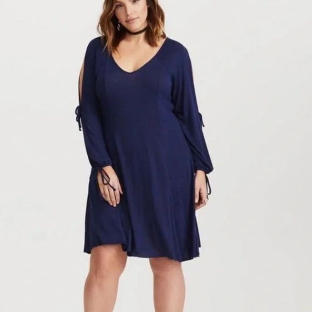NWT Torrid Women's Hacci‎ Trapeze Dress Long Sleeve Tie V-Neck Navy Size 0 Large